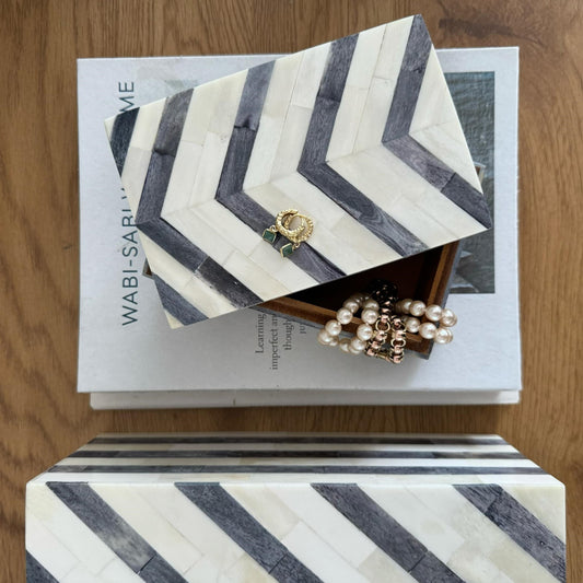 Bone Inlay Box : Zig Zag : Black & White