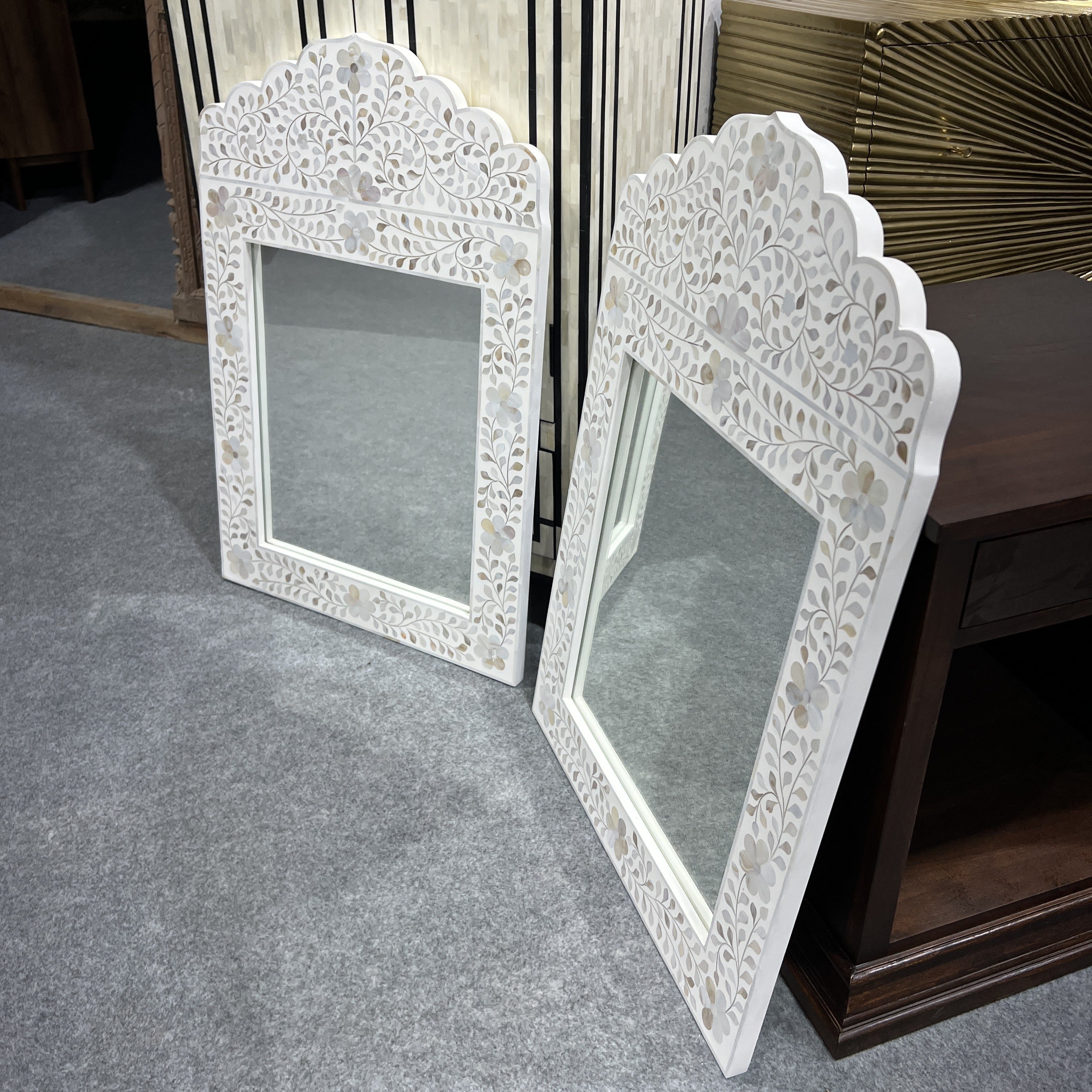 Mother of Pearl Inlay Crested Mirror : Floral : White Mother of Pearl Inlay Crested Mirror : Floral : White