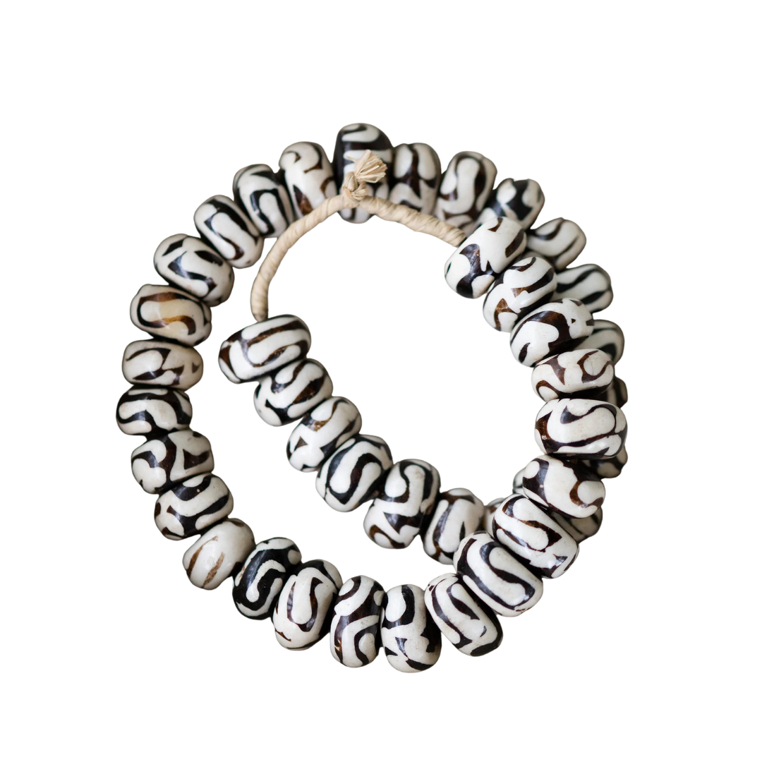 Cow Bone Necklace : Black & White Cow Bone Necklace : Black & White