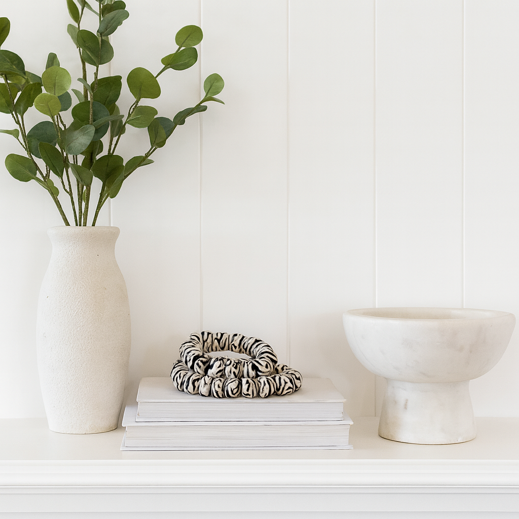 Cow Bone Necklace : Black & White Cow Bone Necklace : Black & White