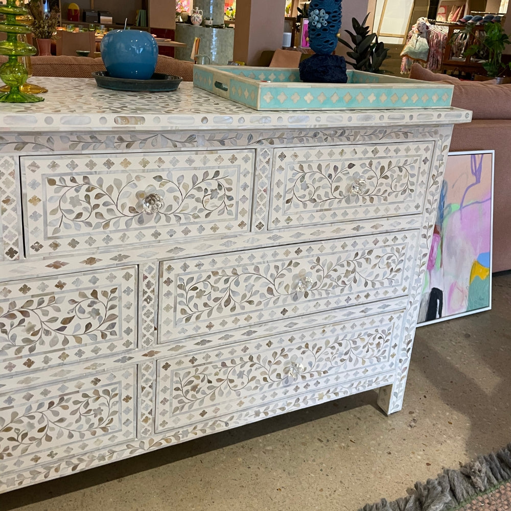 Mother of Pearl Inlay 7 Drawer Chest : Floral : White