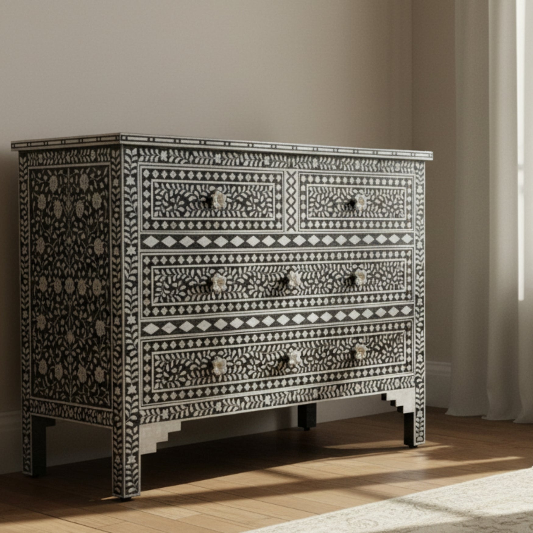 Mother of Pearl Inlay 4 Drawer Chest : Floral : Black