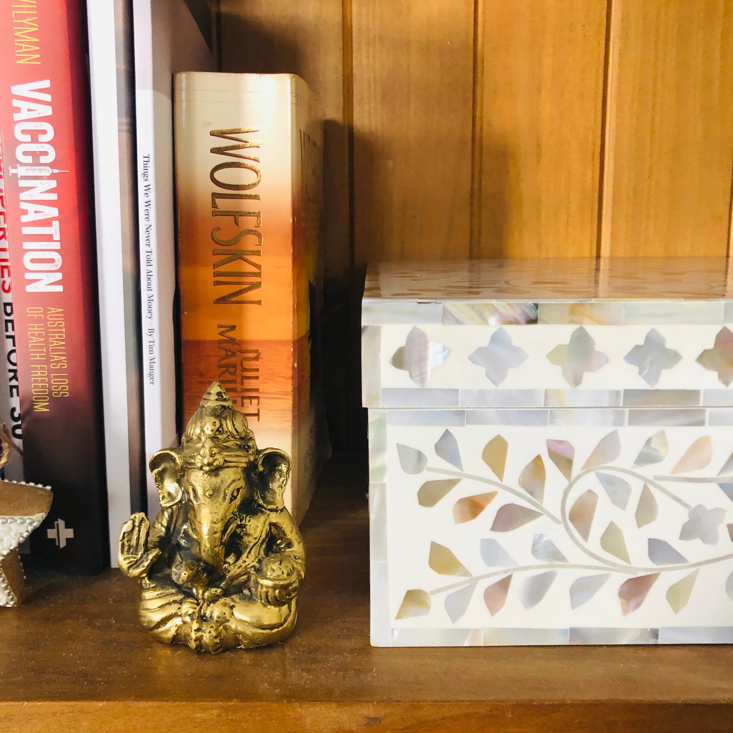 Mother of Pearl Inlay Box : Floral : White (Imperfect)