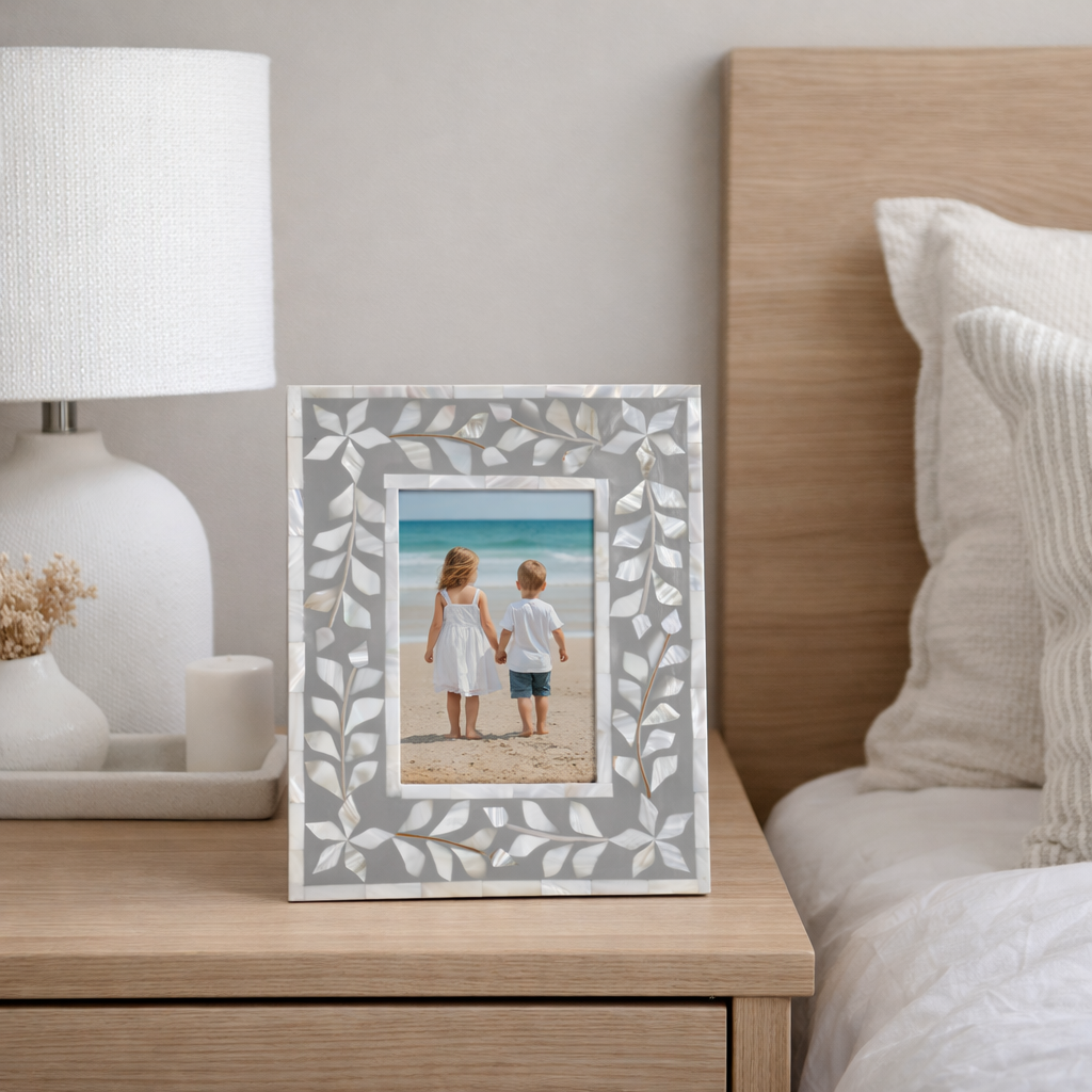 Mother of Pearl Inlay Picture Frame : Floral : Grey