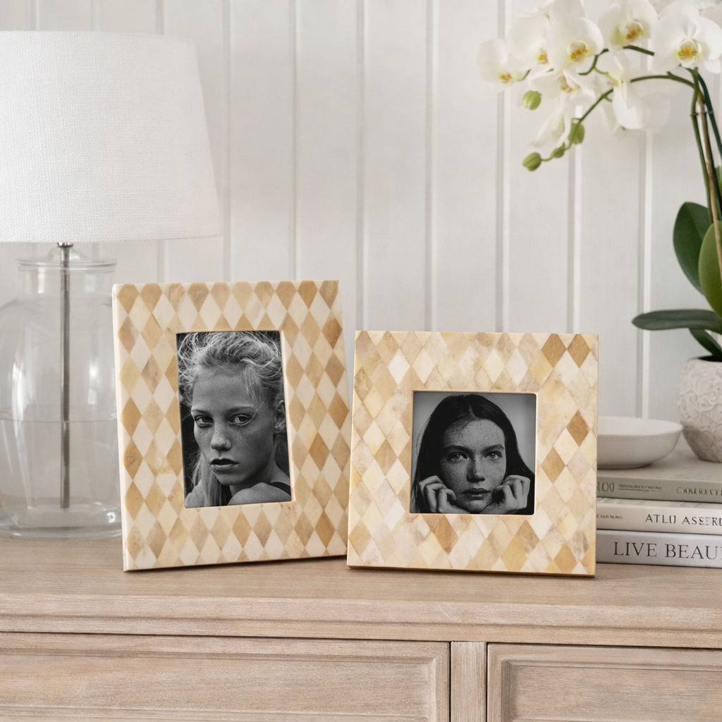 Bone Inlay Picture Frame : Diamonds : Natural