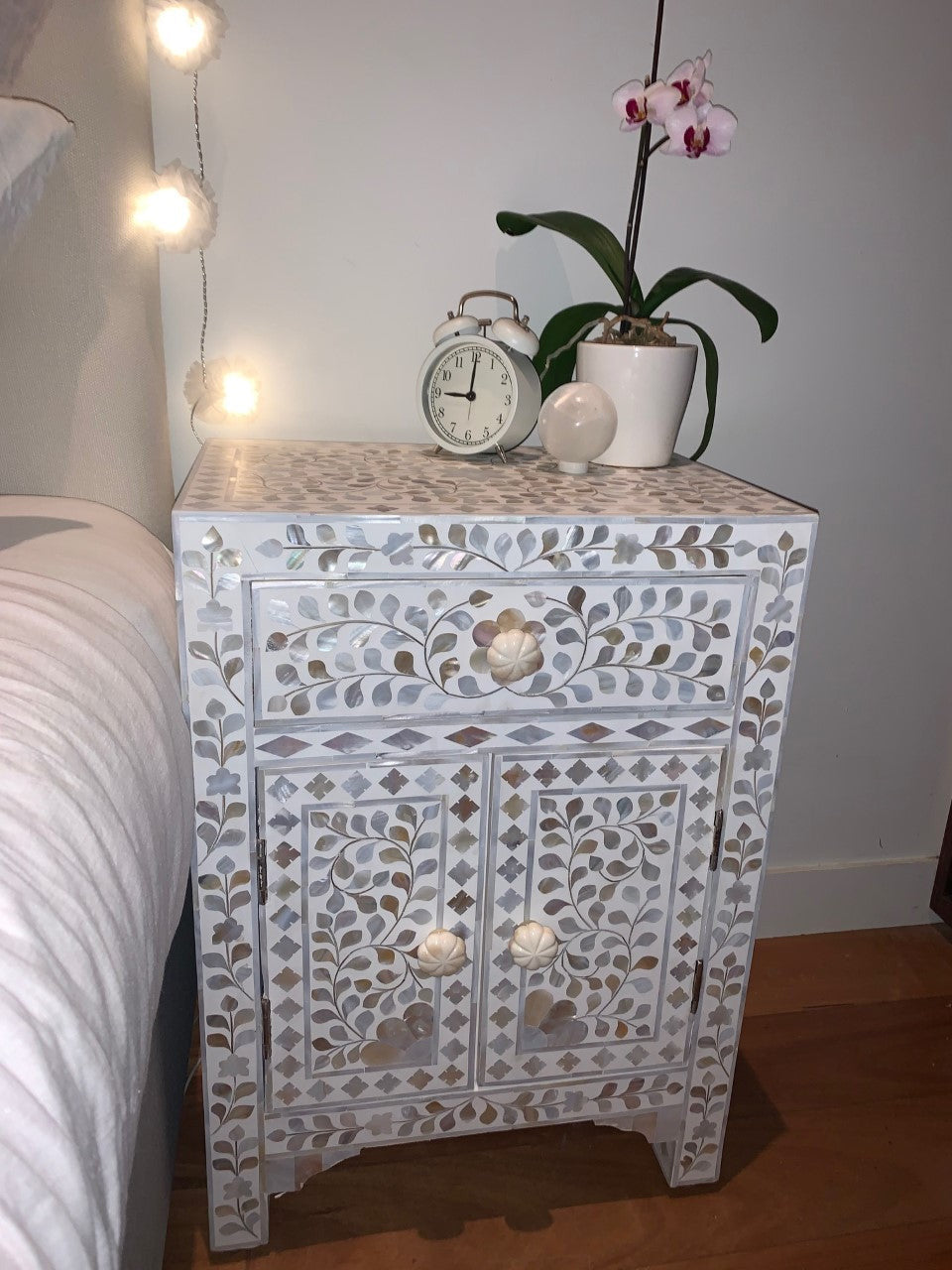 Mother of Pearl Bedside Cabinet : Floral : White