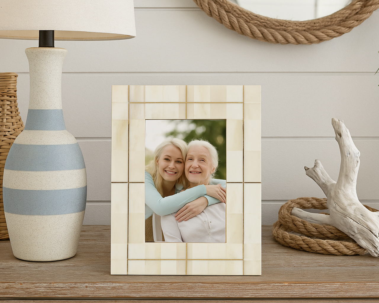 Brass & Bone Inlay Picture Frame (4 x 6) : Natural