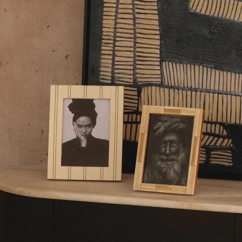 Resin & Brass Wire Picture Frame : Natural