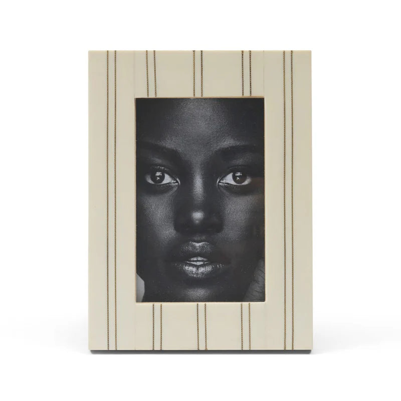 Resin & Brass Wire Picture Frame : Natural