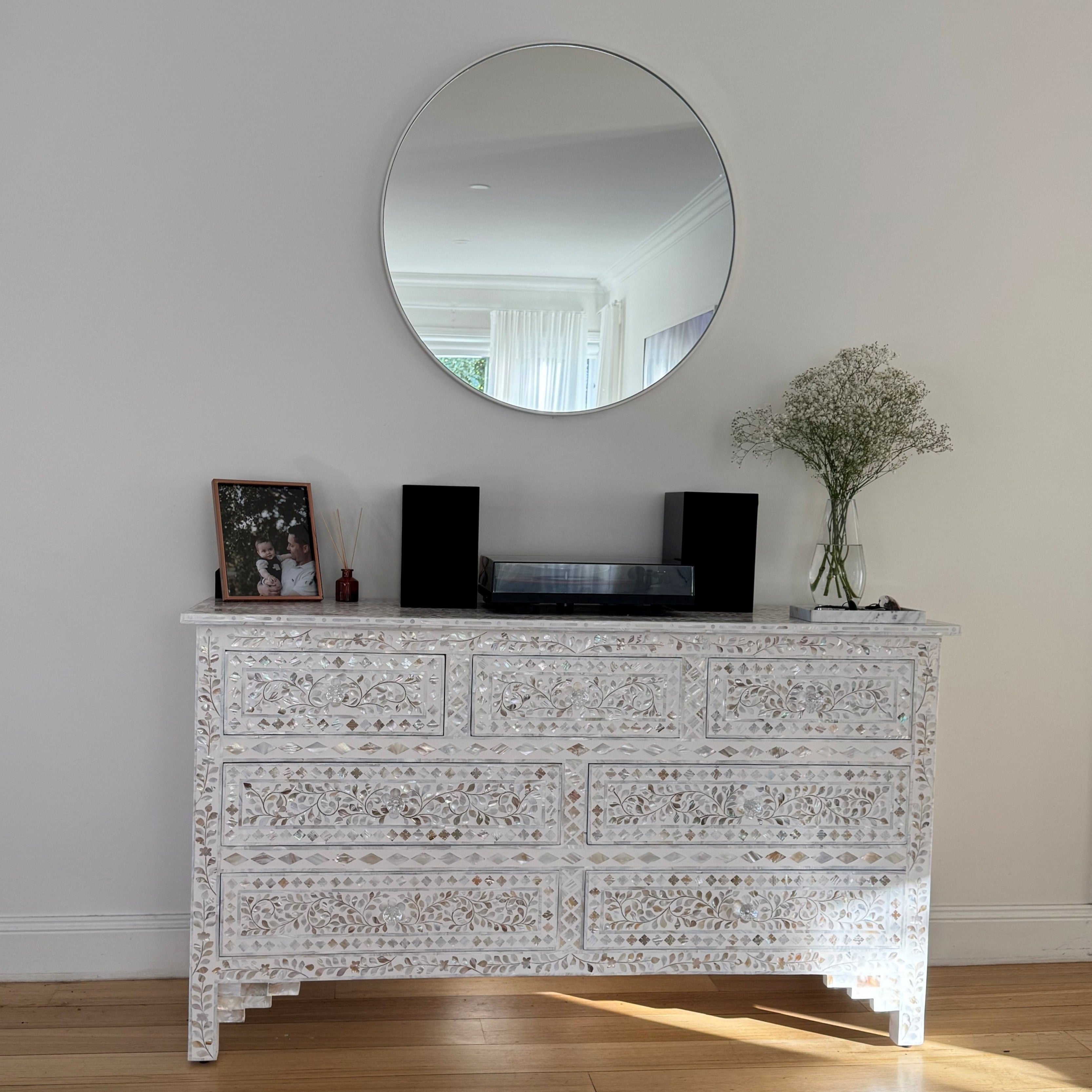 Mother of Pearl Inlay 7 Drawer Chest : Floral : White