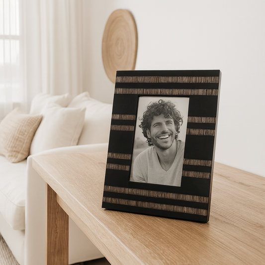 Horn Inlay Picture Frame (4 x 6) : Black