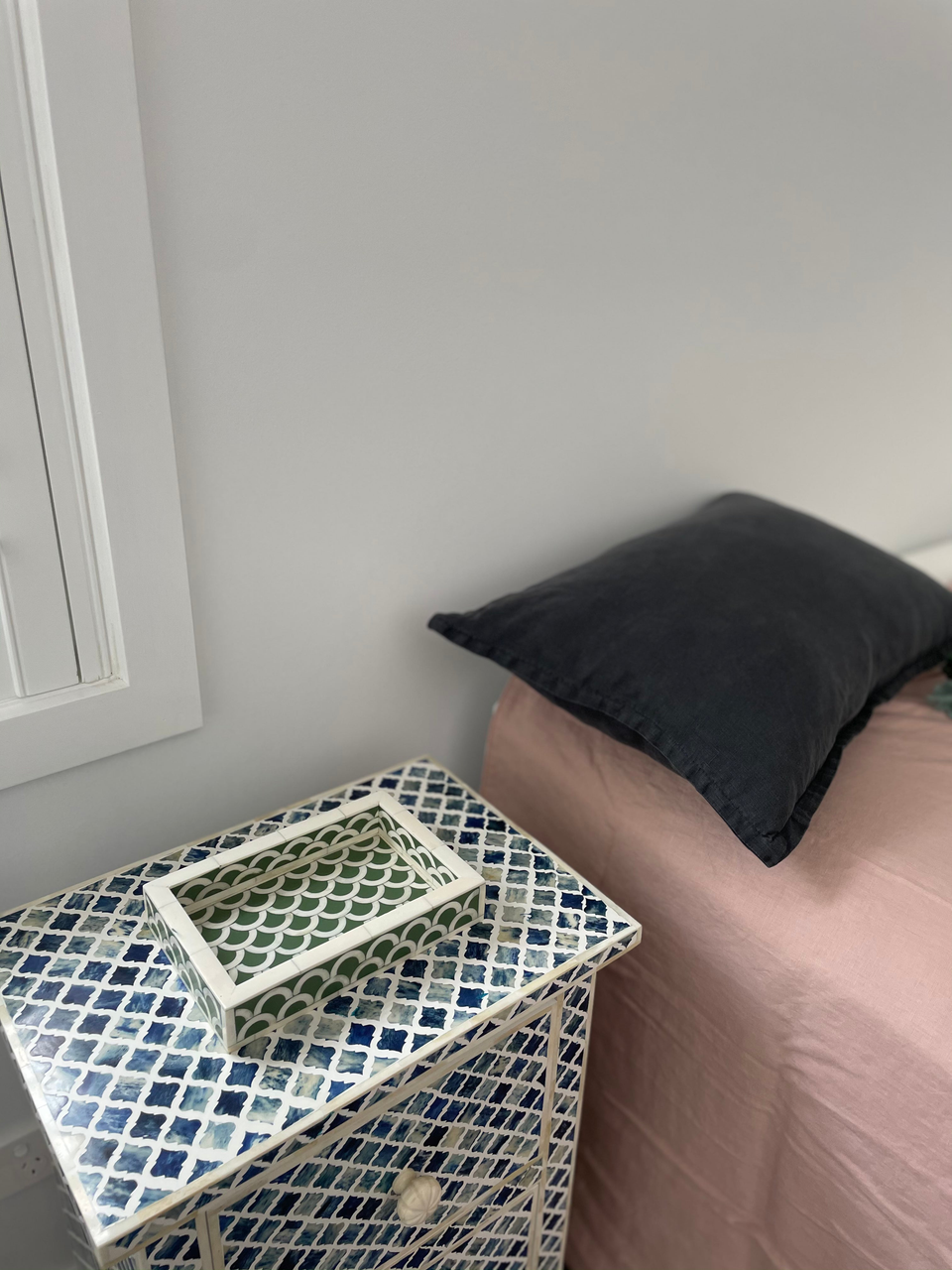 Bone Inlay Mini Tray : Scallop : Sage Green