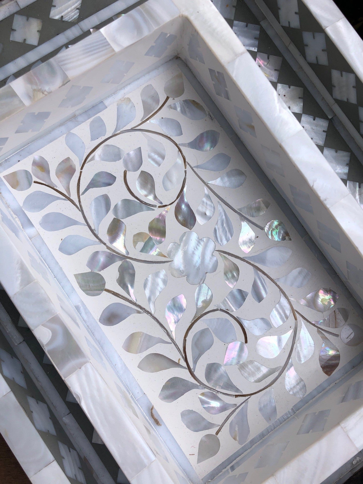 Mother of Pearl Inlay Mini Tray : Floral : White