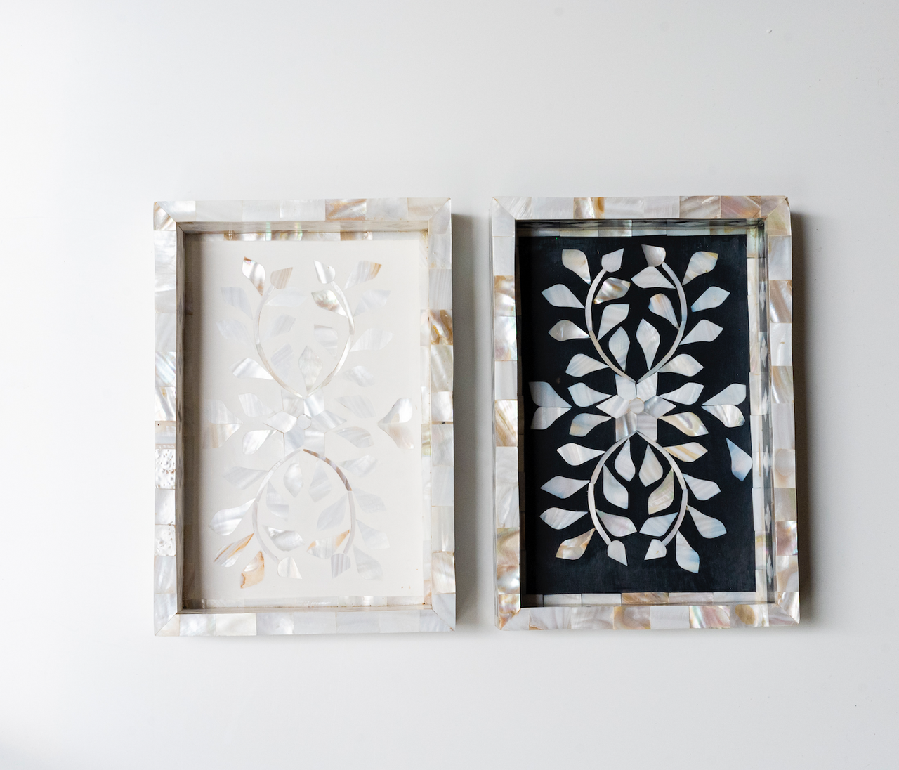 Mother of Pearl Inlay Mini Tray : Floral : Black