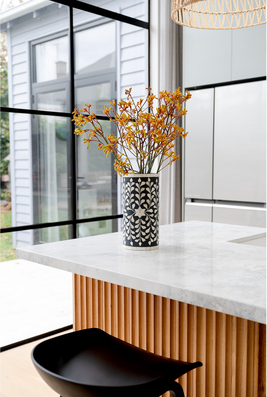 Bone Inlay Vase : Floral : Black
