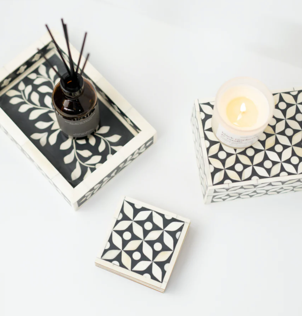 Imperfect Bone Inlay Mini Tray : Floral : Black