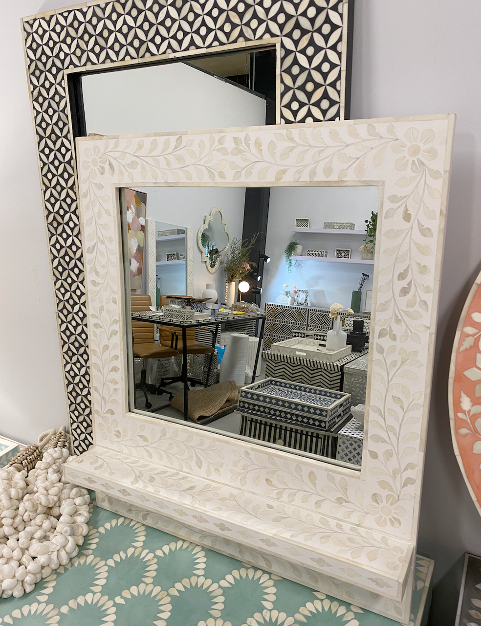 Bone Inlay Square Mirror With Ledge : Floral : White