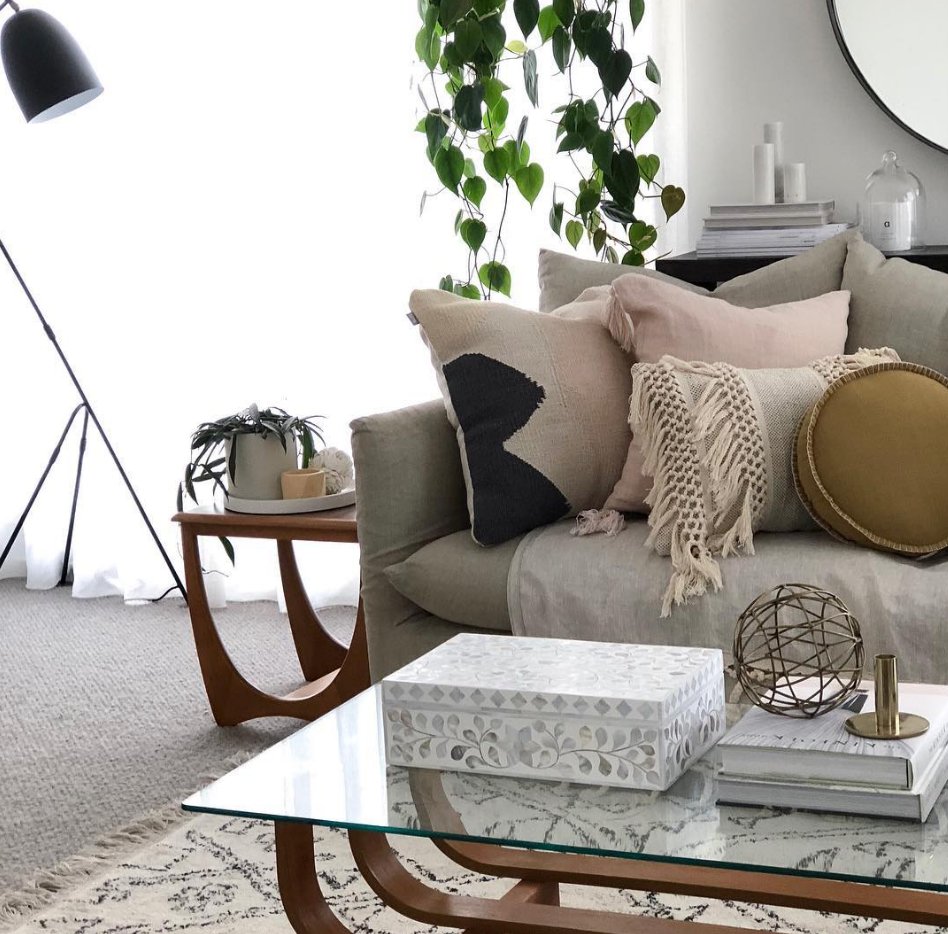 Mother of Pearl Inlay Box : Floral : White