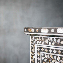 Mother of Pearl Inlay 4 Drawer Chest : Floral : Grey
