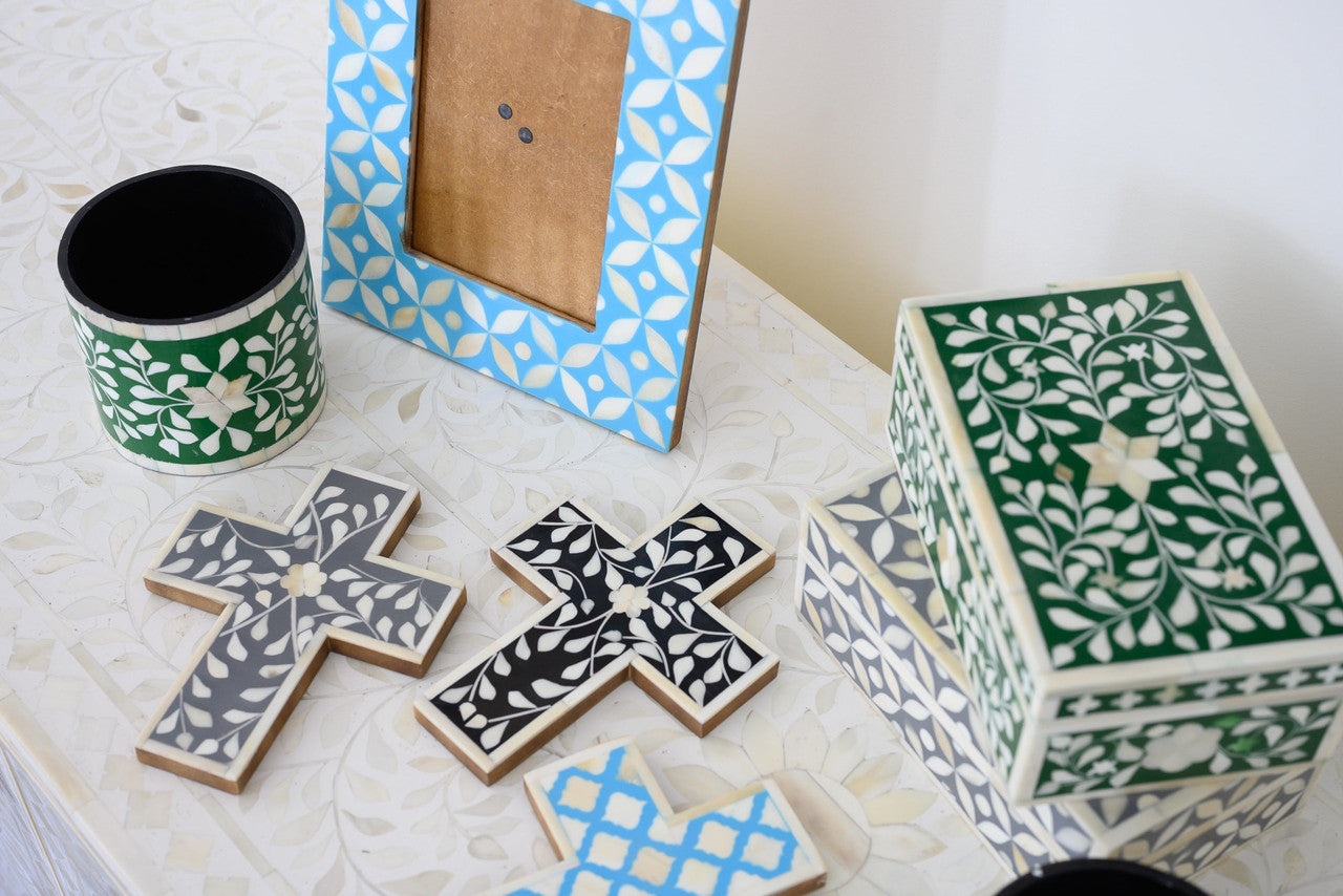 Bone Inlay Small Cross : Floral : Black