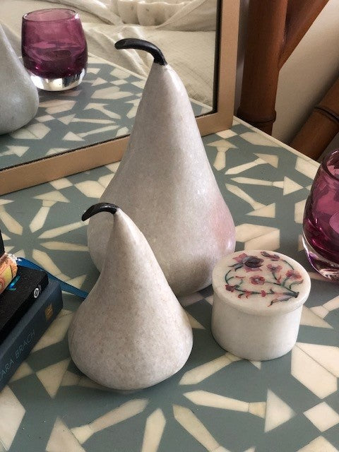 Marble Pear : White