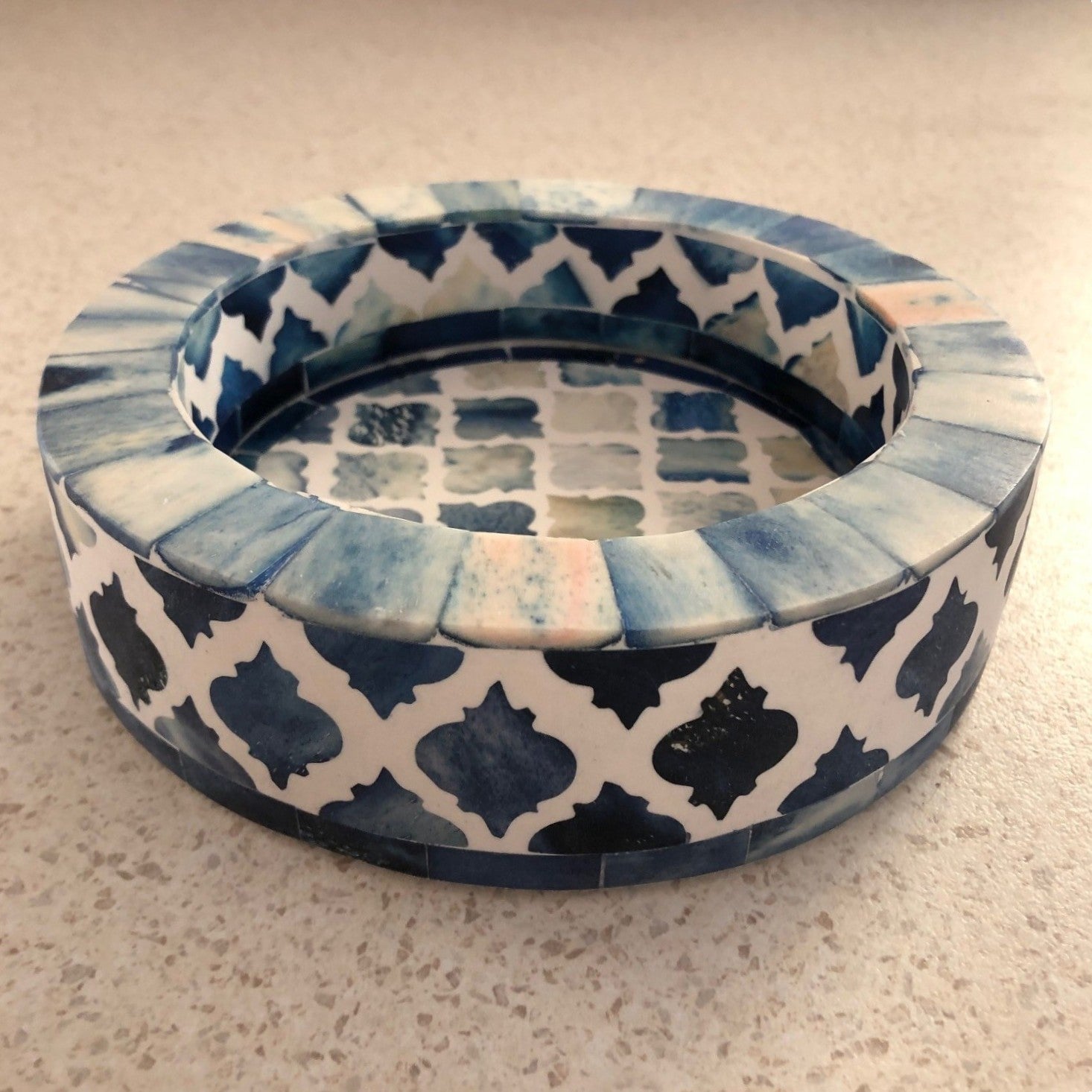 Dyed Bone Inlay Round Tray : Moroccan : Blue