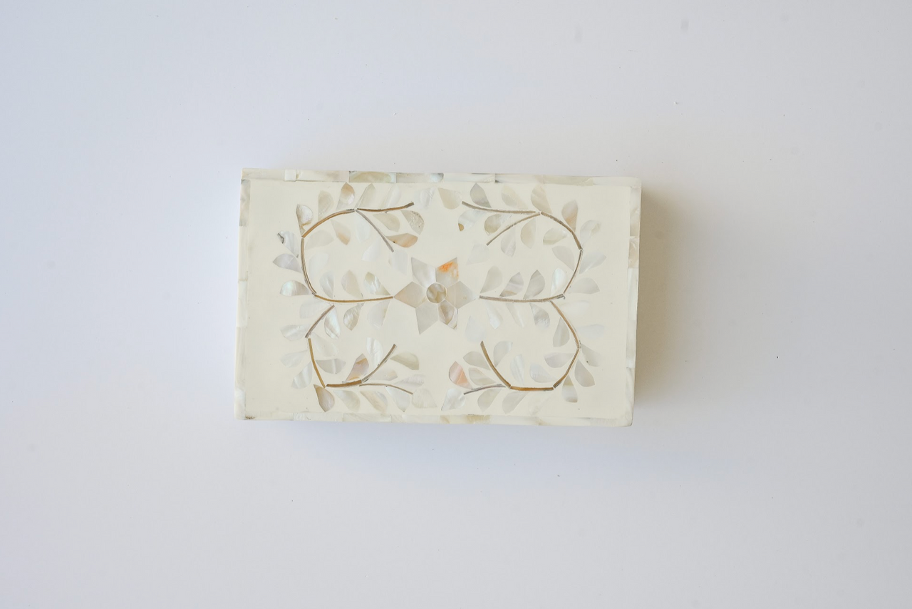 Mother of Pearl Small Gift Box : Floral : White